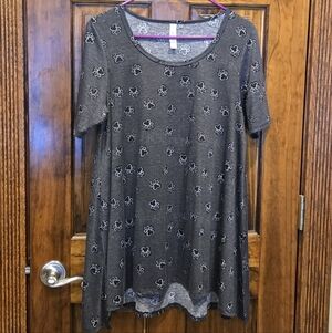 Lularoe Paw Print Perfect T EUC Small